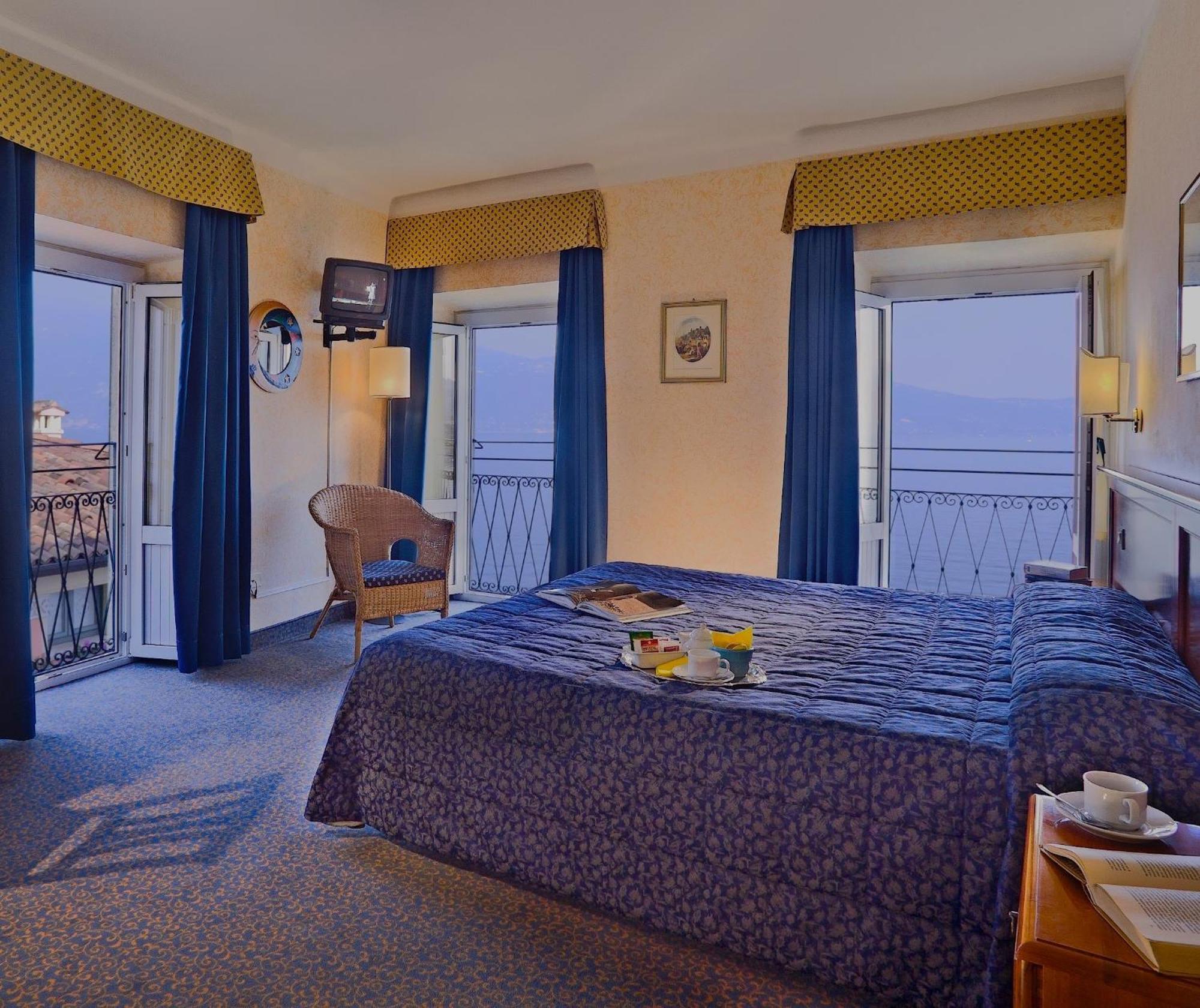 Hotel Garni Riviera Gargnano Εξωτερικό φωτογραφία