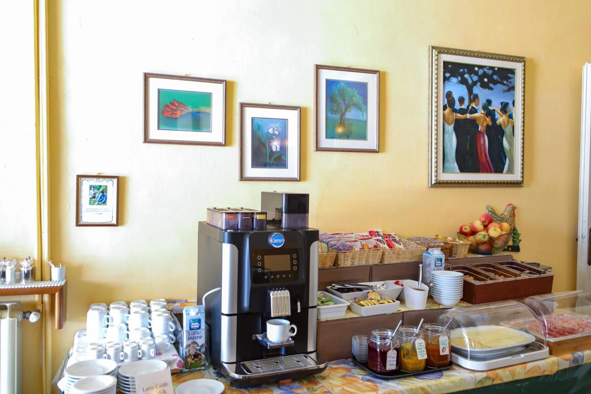 Hotel Garni Riviera Gargnano Εξωτερικό φωτογραφία